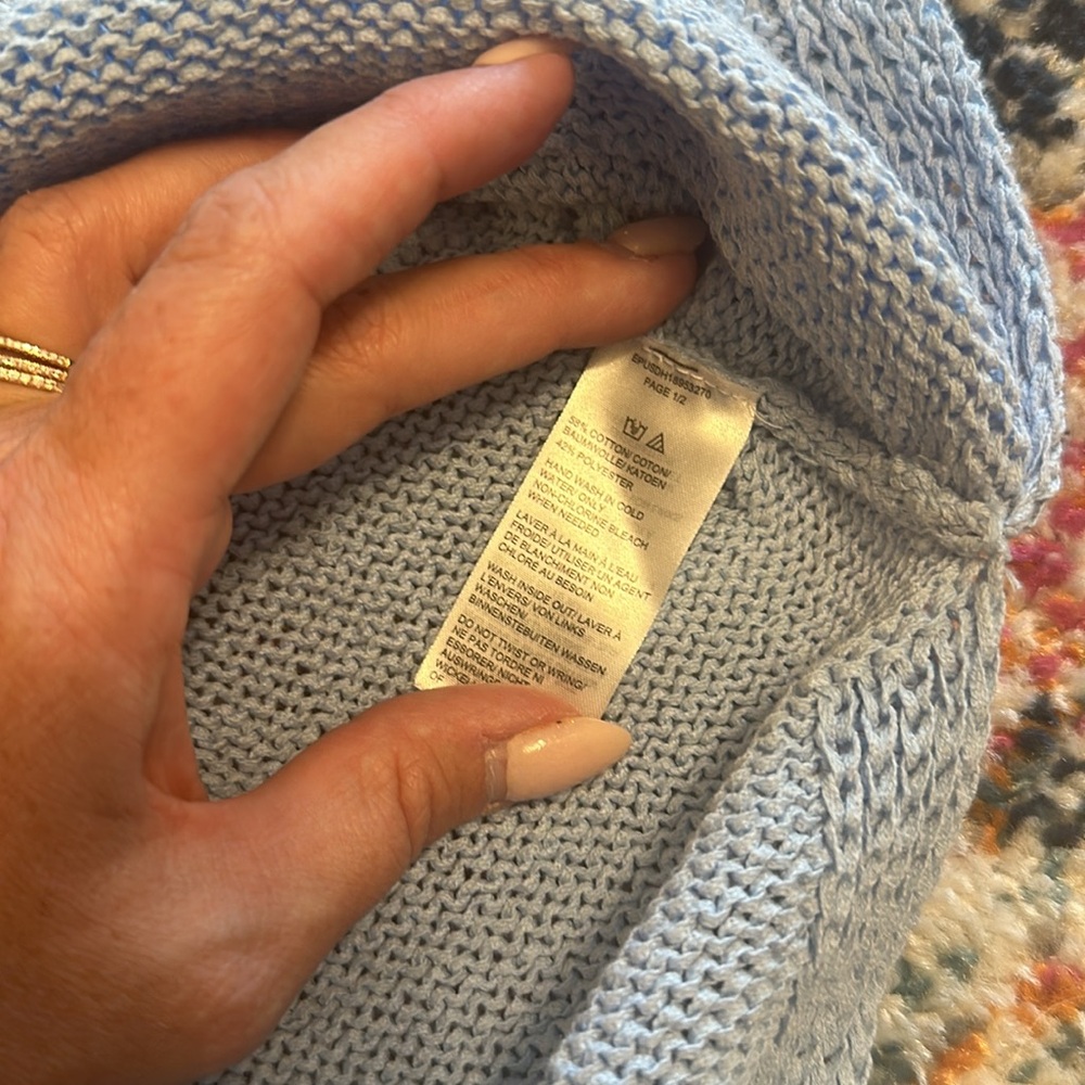 Lord & Taylor Baby Blue Knit Crew Neck Sleeveless Sweater - Picture 4 of 4